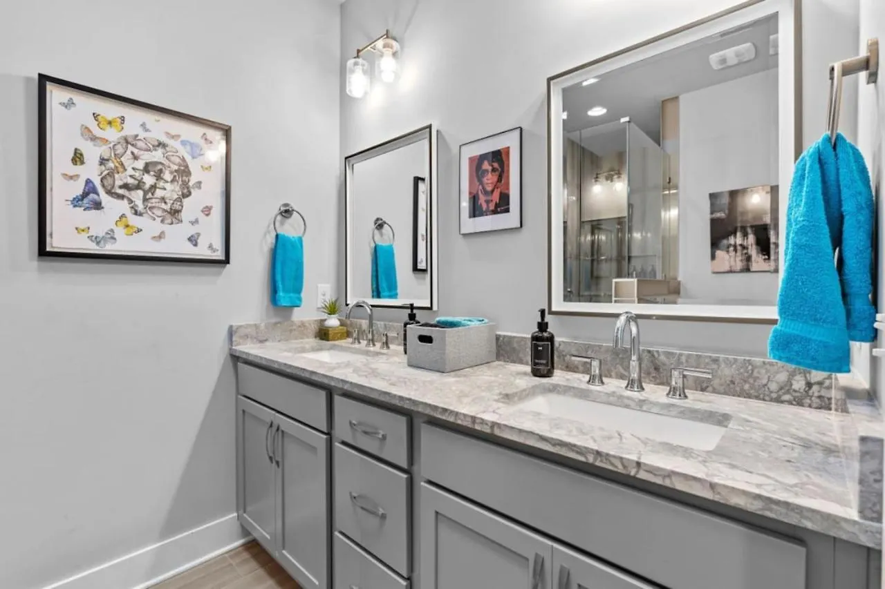 City Heights - Broadway Designer Condo Nashville Holiday home